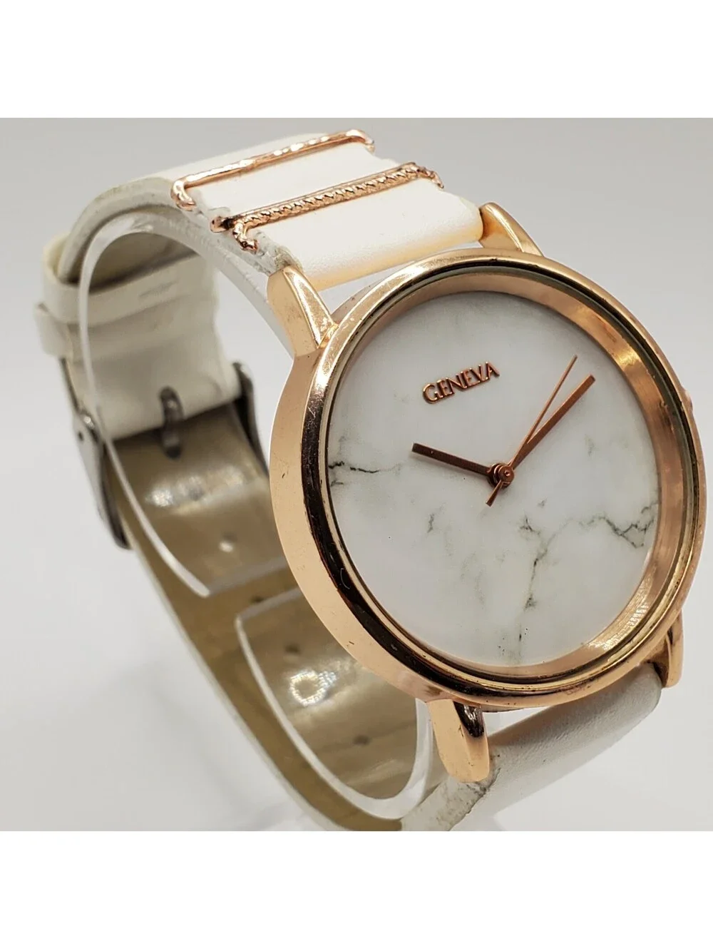 Geneva Watch Women 36mm Marble Style Dial White Band New Battery
